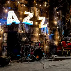 Ekspresyjny styl jazzowy: historia, cechy i wpływ na kulturę