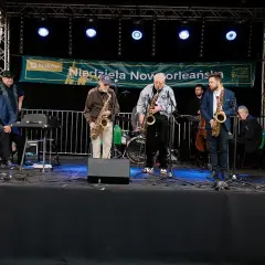 Magiczny festiwal zaduszny w Krakowie: muzyczne wspomnienia jazzu, które poruszają duszę
