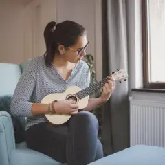 Jak zagrać Dni których nie znamy na ukulele - szybki kurs dla początkujących