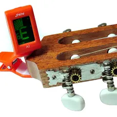 Strojenie ukulele stroikiem gitarowym - praktyczny test i wskazówki