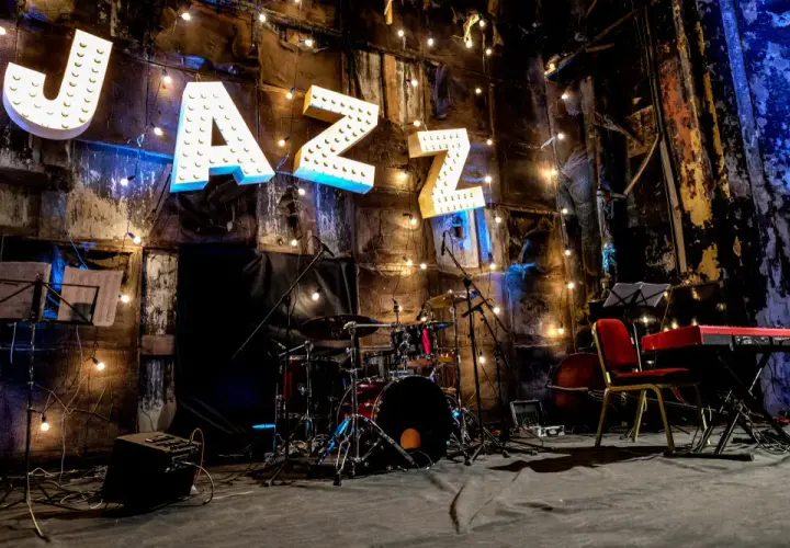 Ekspresyjny styl jazzowy: historia, cechy i wpływ na kulturę