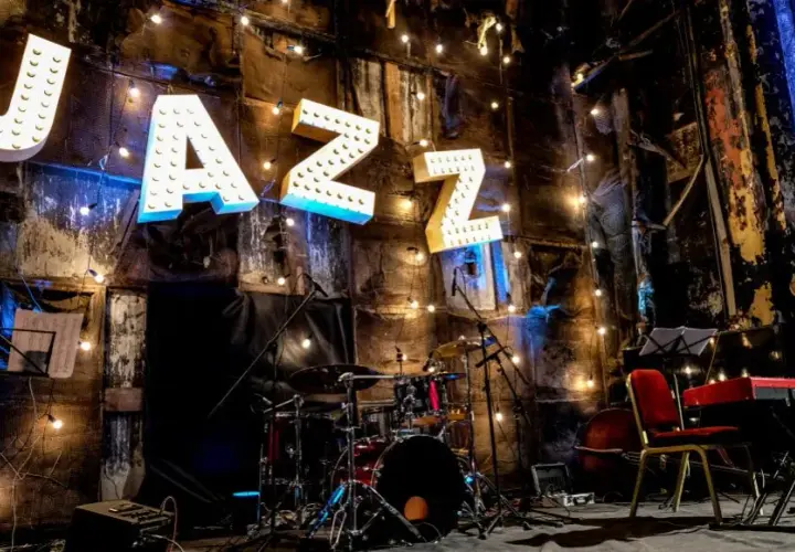 Tajemnicze style muzyki jazzowej w krzyżówce. Rozwiąż zagadkę!