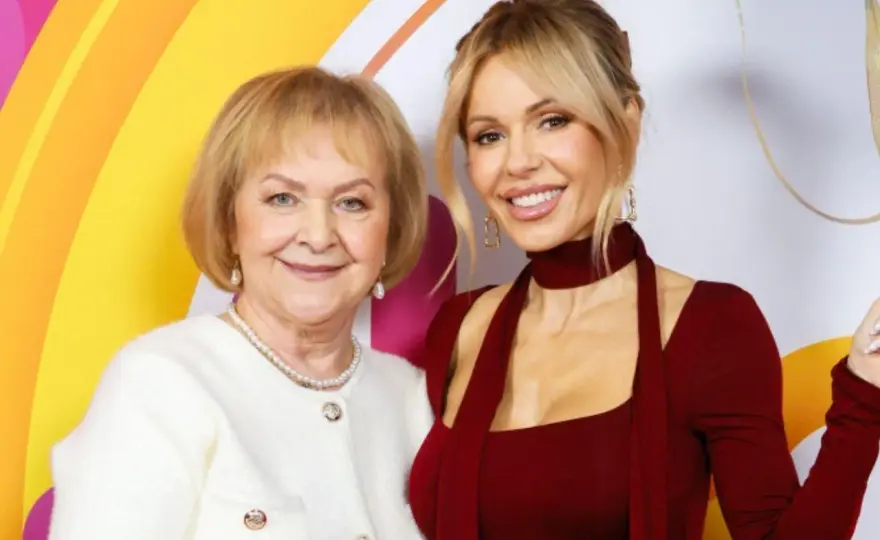 Mama Dody: Kim jest kobieta stojąca za sukcesem znanej gwiazdy?