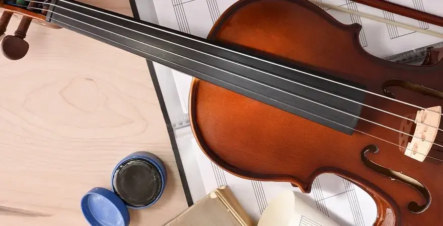 Kalafonia do skrzypiec - wszystko co musisz wiedzieć przed zakupem