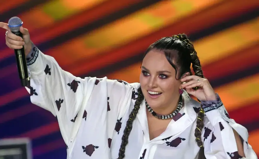 Ewa Farna: 8 kultowych piosenek, które zna każdy fan. Lista hitów